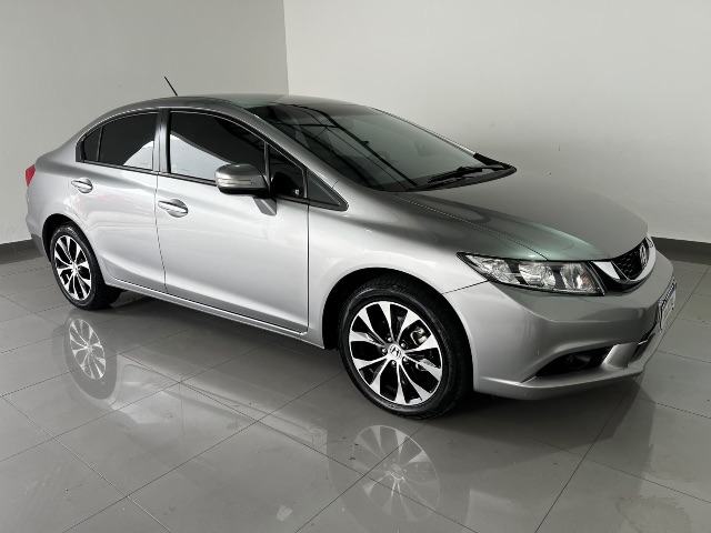 12Civic Sedan LXR 2.0 Flexone 16V Aut. 4p